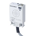 Sensor capacitivo de proximidade com range de 25mm, saída DC PNP, conexão via M12 plug DC